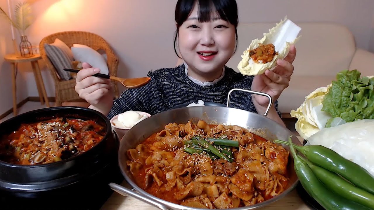 매콤함 제육볶음 우렁강된장 쌈밥 양배추쌈 알배추 상추쌈 먹방 korean ssam Stir fried spicy pork 집밥 한식 Mukbang Eatingsound