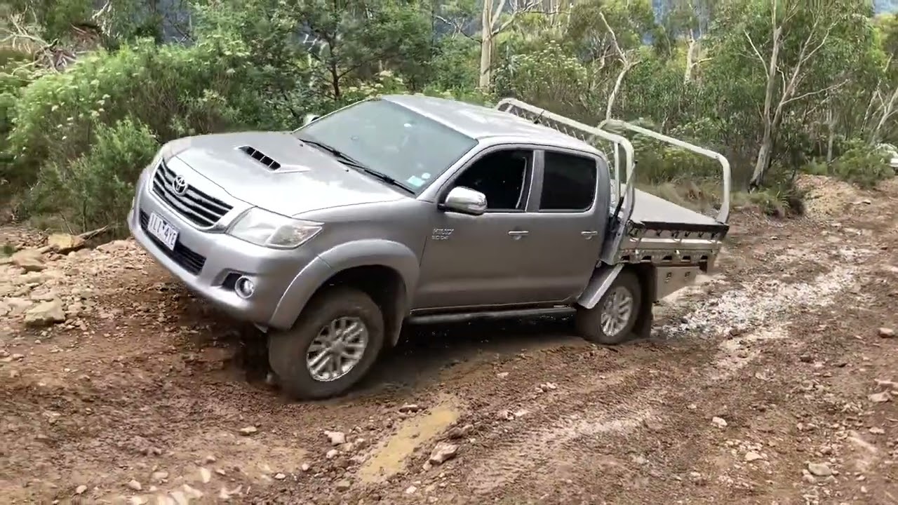 15 4x4’s going UP BILLYGOATS bluff CHALLENGE SECTION slip slip