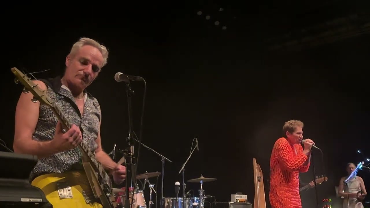 Die Goldenen Zitronen - Das bisschen Todschlag - Live @ Kampnagel, Hamburg - 12/2024
