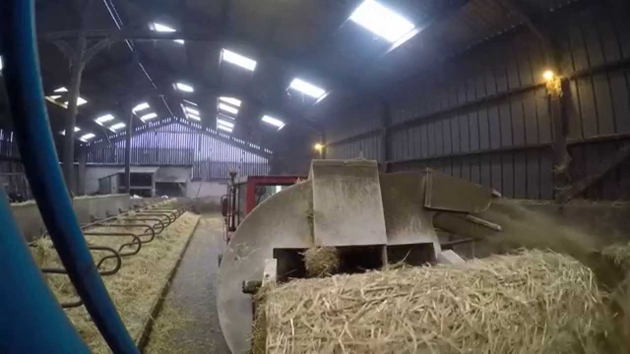 [Gopro] Paillage des stabulations 2015 - Renault 651/Calvet