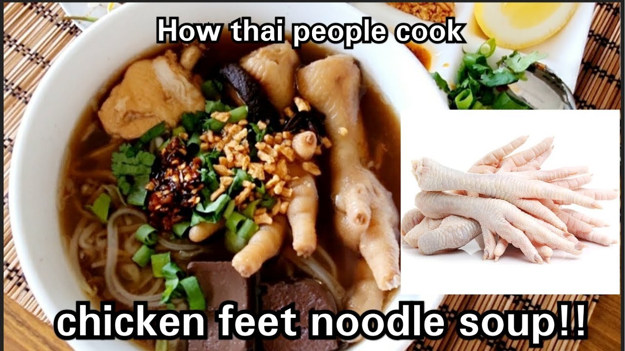 How Thai people cook Chicken feet stew with rice noodle soup ( ก๋วยเตี๋ยวไก่ตุ๋นสูตรเด็ดทำได้ง่ายๆ )