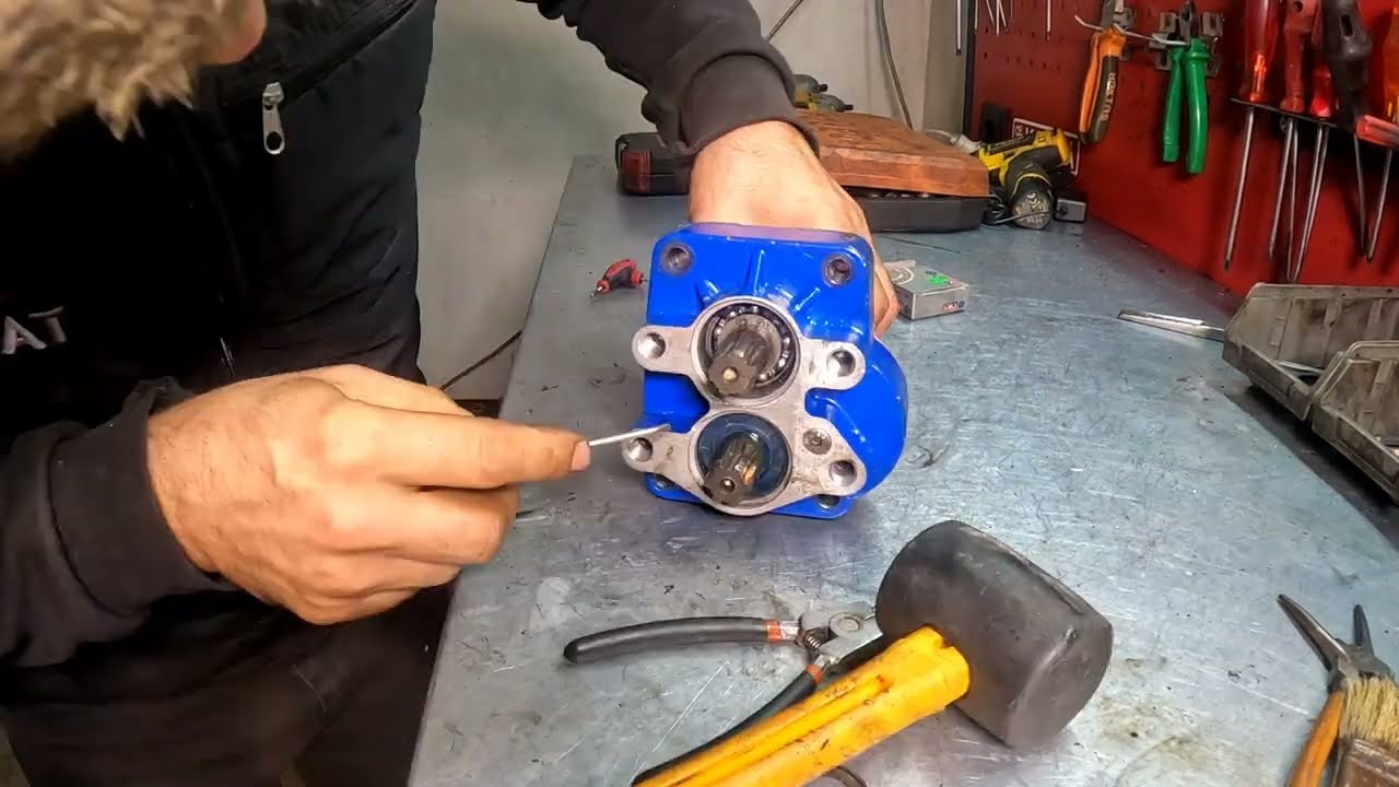 Fabrikanın Parça Göndermediği Çapa makinesini Tamir ettik / Çapa Makinesi Vites Dişli Değişimi