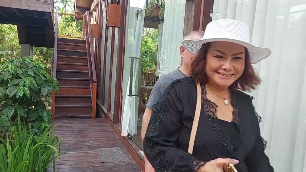 ชาวอังกฤษมาเที่ยวเมืองไทย