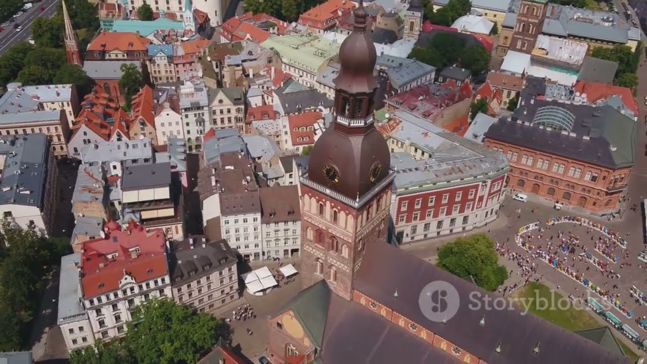 САМАЯ ГРЕХОВНАЯ СТРАНА!? Реальная жизнь в Латвии СЕЙЧАС! 15 шокирующих фактов о Латвии — документ...