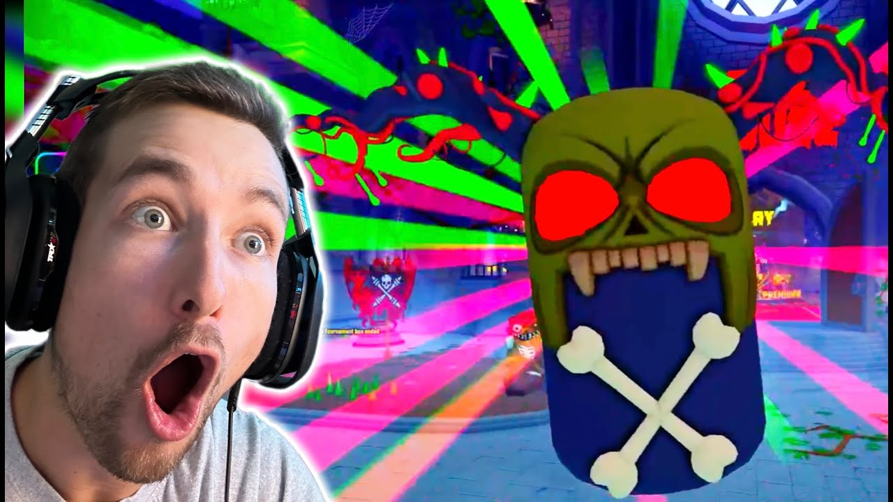 Opening The NEW Rotten Urns in The House (TD) on ROBLOX