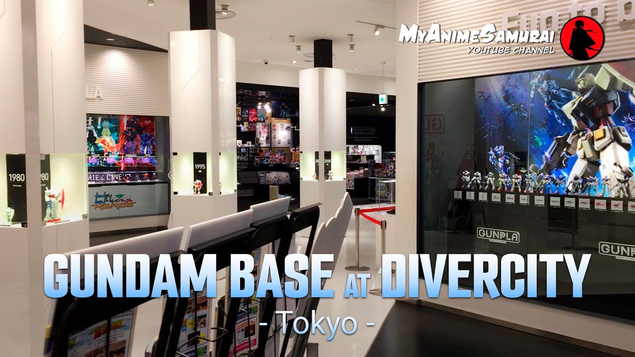 Gundam Base at DiverCity Tokyo Plaza in Odaiba (Tokyo)