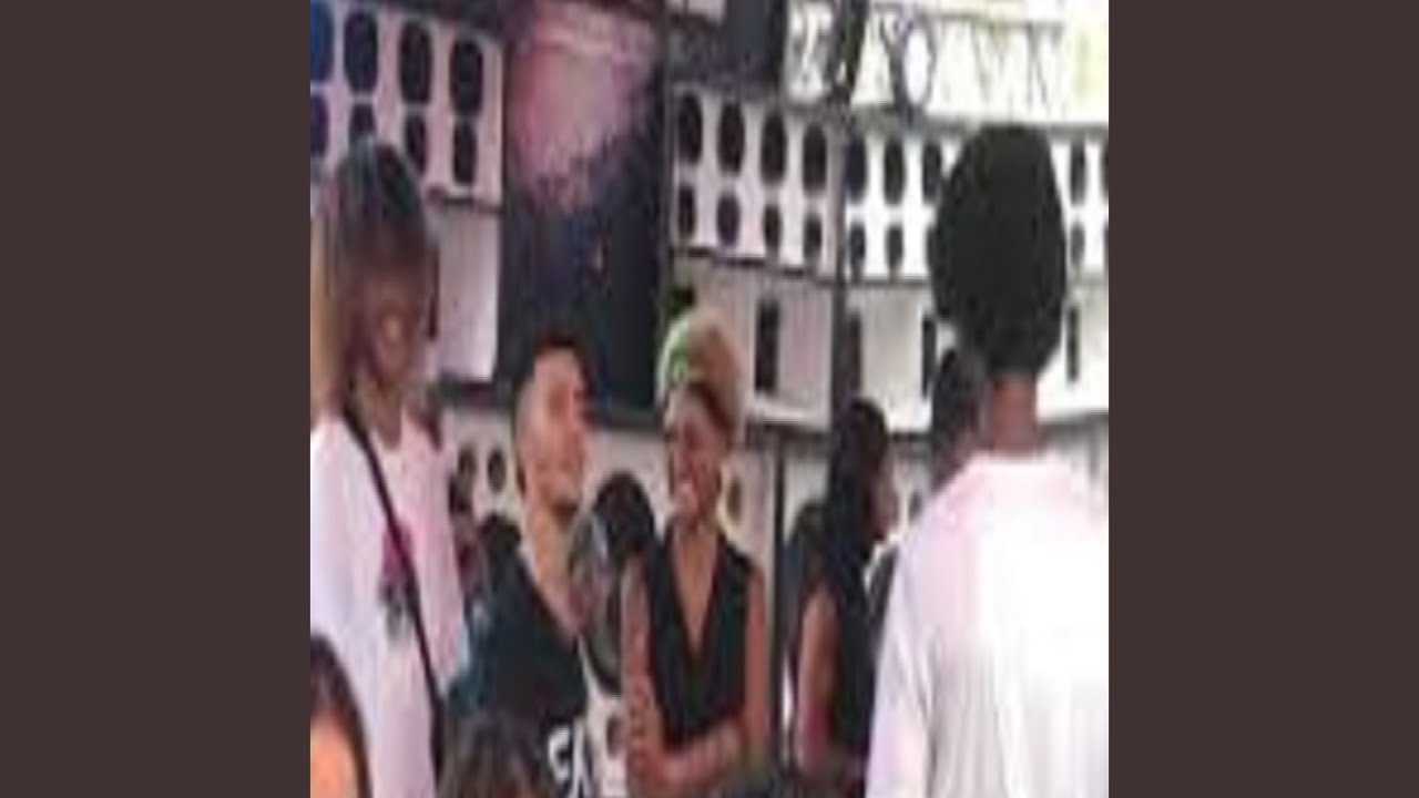 SABRINA SOLTO A VOZ NO JACARÉ ENÓS
