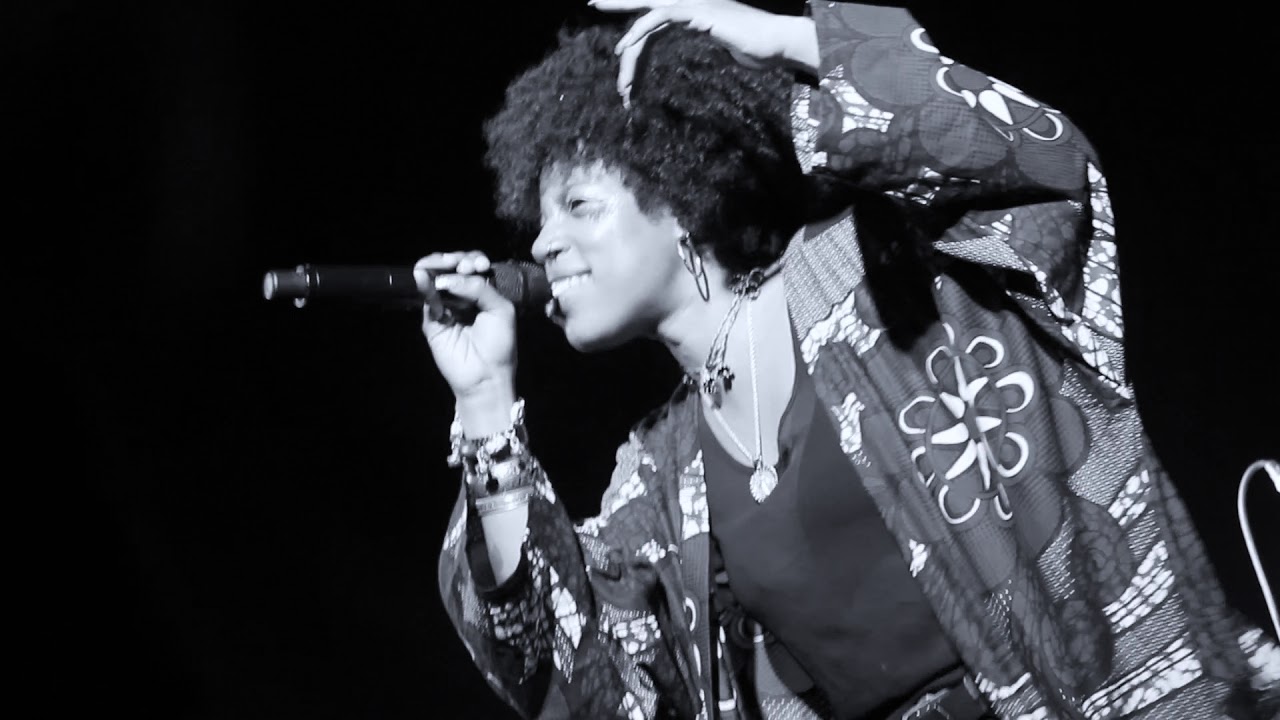 Georgia Anne Muldrow ~Wrong Way (LIVE)