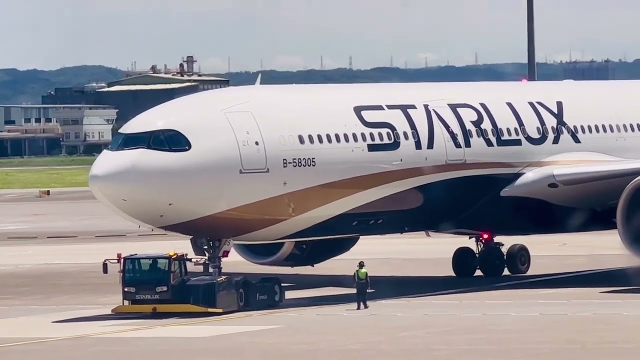 ￼星宇航空 B-58305 Airbus A330-941 JX850 push back￼