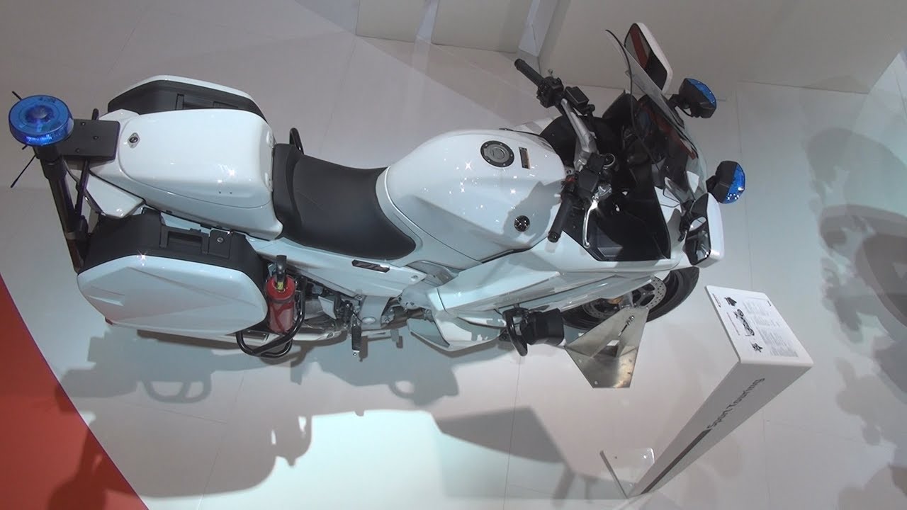 Yamaha FJR1300 Police (2017) Exterior and Interior