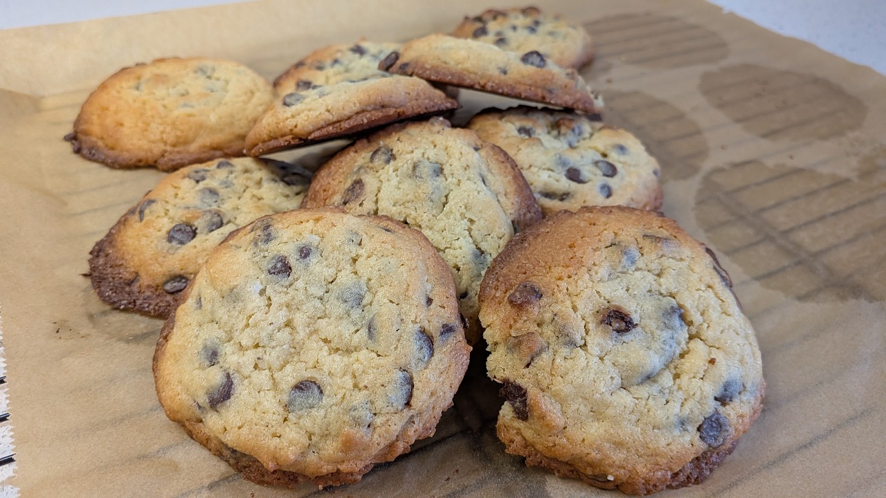 Bolachinhas com pepitas de chocolate - Cookies Americanas