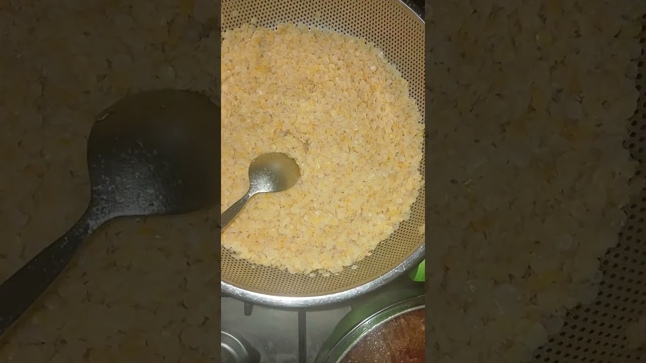 من الأكلات الغزاويه الفلسطنيه.بكوب عدس.المحمره .هتعمليها بربع ساعه والريحه والطعم خيال
