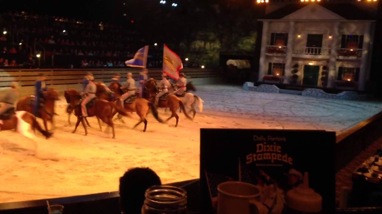 Opening Scene of the Dixie Stampede