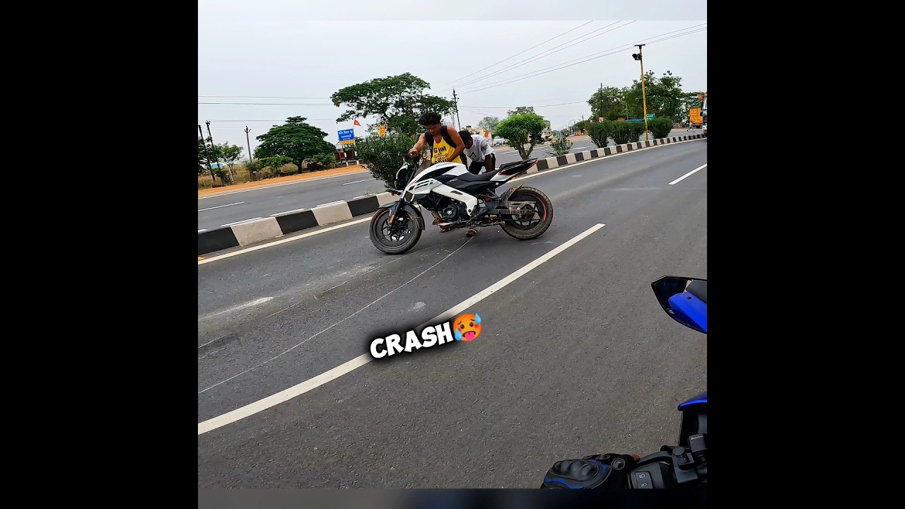 saraipali City ride live crash 💥🔥🚀😱😈#rider #r15 #crash #ride