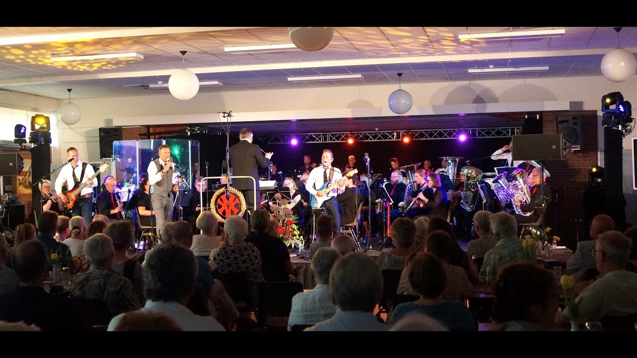 Sway door Rian Pasmans, Vivelevink en Harmonie Heer Vooruit