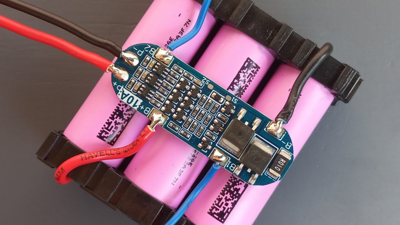 I Made A 12V 3S 2600mAh Lithium Battery Using 18650 Li-ion Cells
