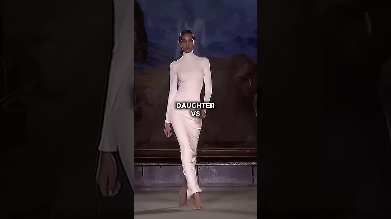 which one? #yasminwijnaldum #yasminghouri #runway #catwalk #horsewalk #models #supermodels