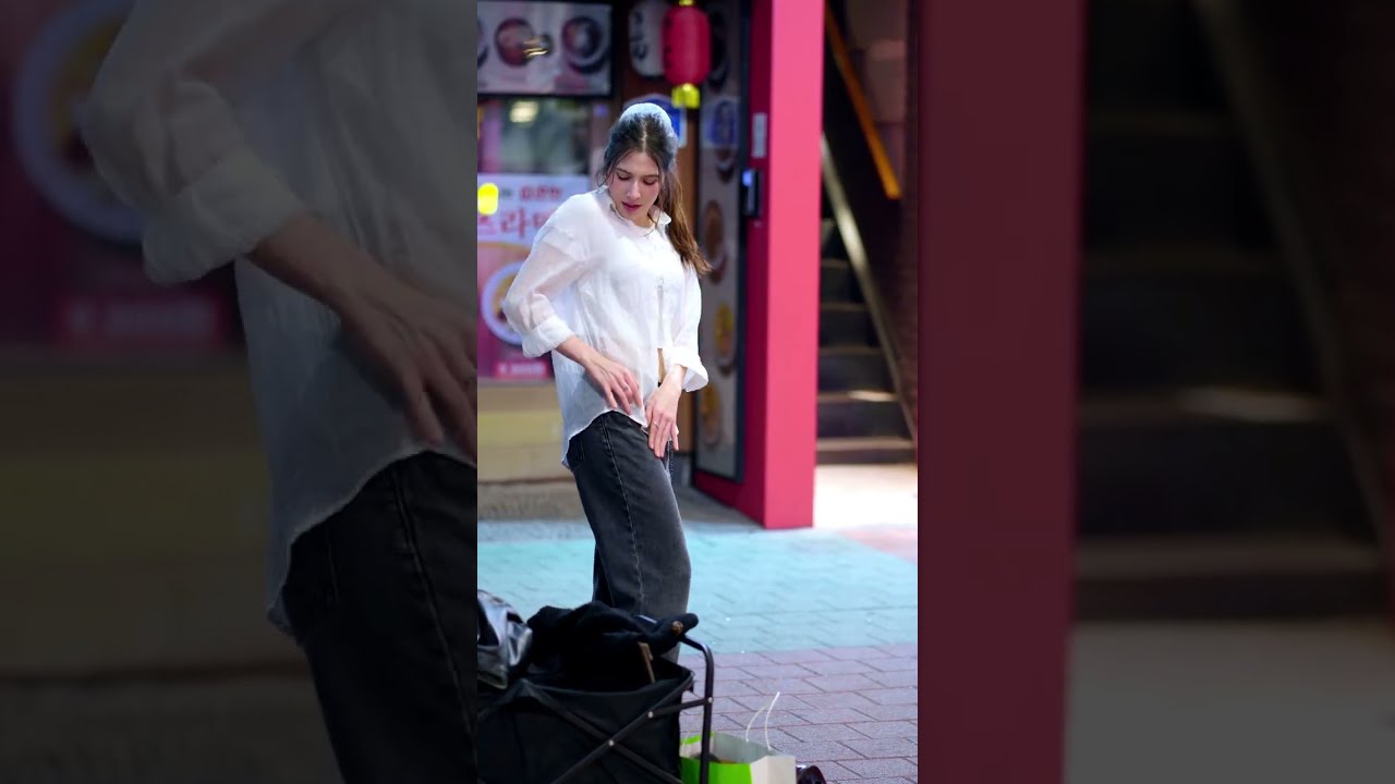 Something | 마야 & 로라 (Maia  & Lola)_ 26-02-27 _ kpop dance in public