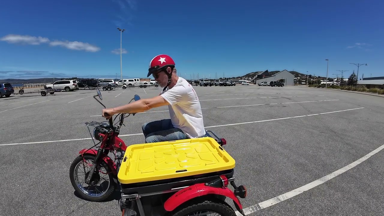 CT110 Postie Sidecar 'Cub Tub' Demonstrated