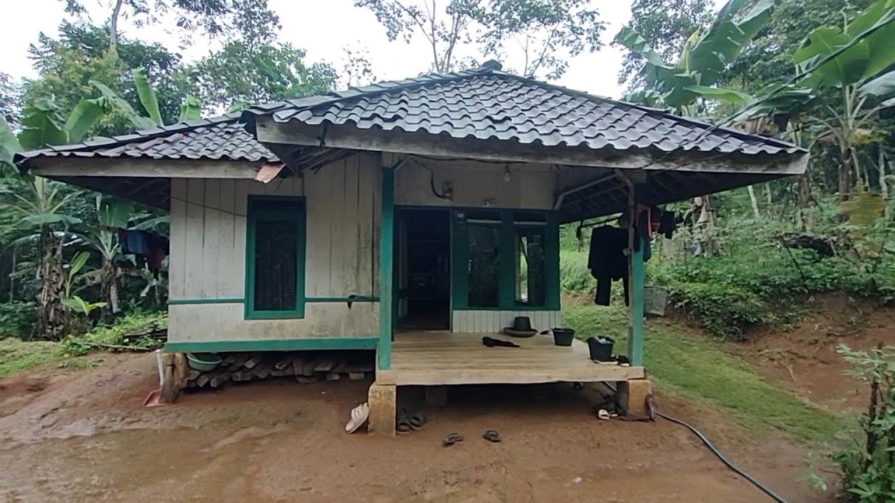 Suasana Sore Hujan Rintik Rintik Dikampung Inda Pedesaan Jawa Barat
