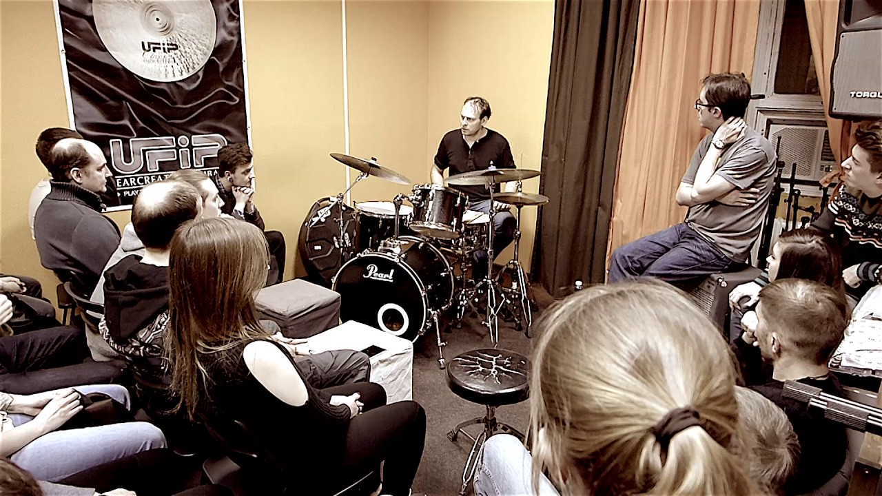 M-Groove::  Ari Hoenig ( USA)