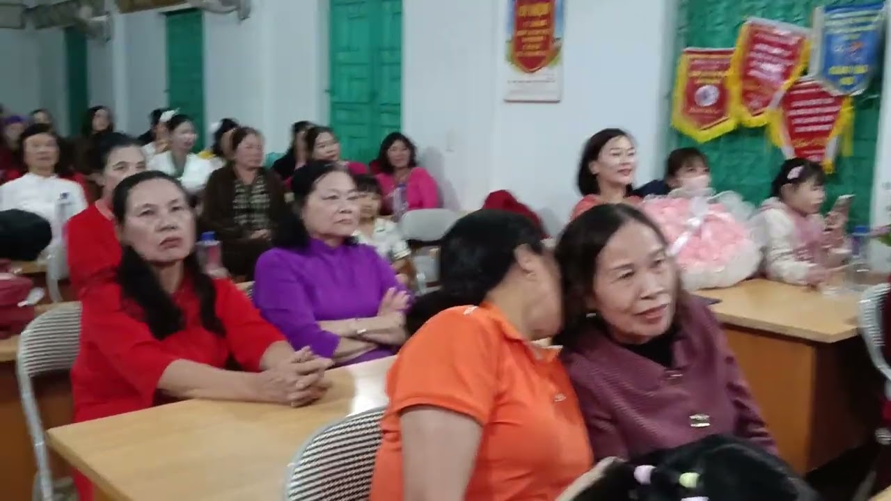 Đội mua xóm 8 