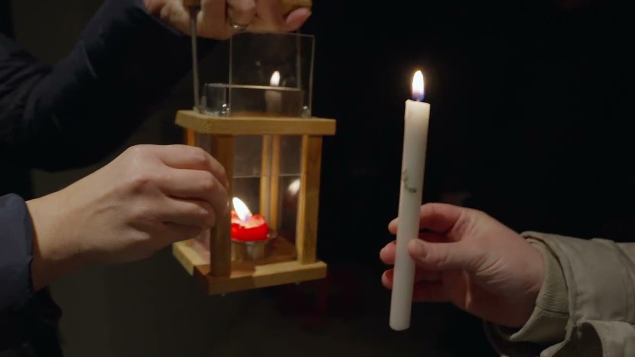 Von Hand zu Hand - Das Friedenslicht