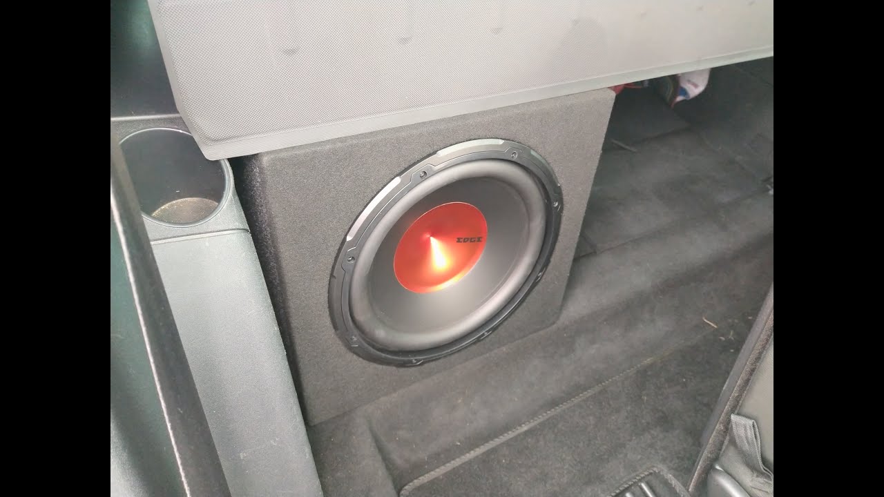 Citroen C4 Grand Picasso fitting a sub woofer and tweeters.