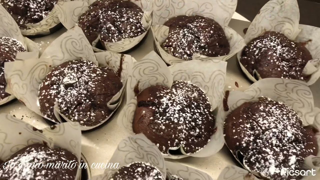 MUFFIN SOFFICISSIMI E GOLOSI AL CIOCCOLATO