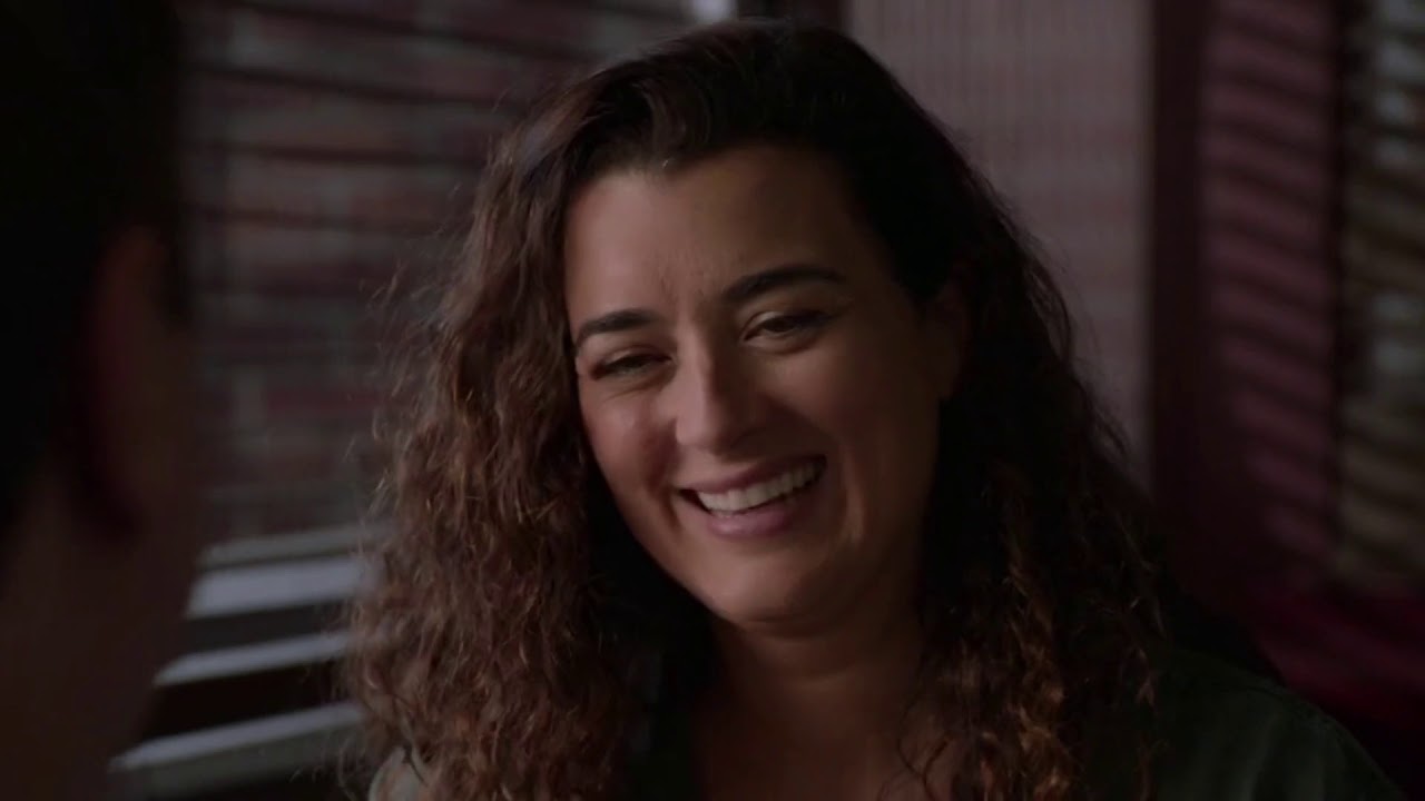 Ziva&acute;s first talk to McGee | NCIS 17x02