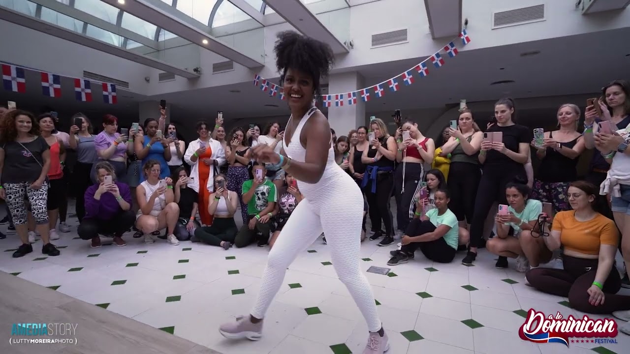 Johanna Swing @ A Lo Dominican Festival [Joe Veras - Me Decidí]