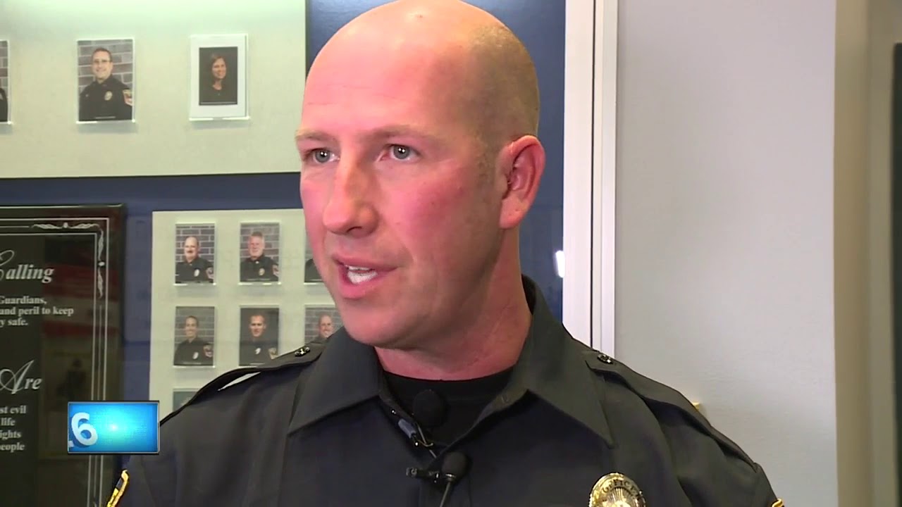 Neenah Police: Nails found in candy bars after trick-or-treating