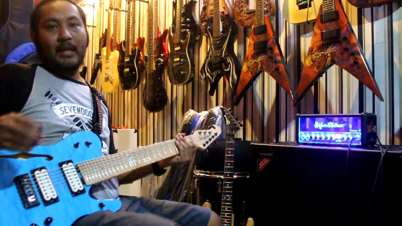 Hughes & Kettner TubeMeister TM18H 18W Tube Guitar Amp Head (Review)