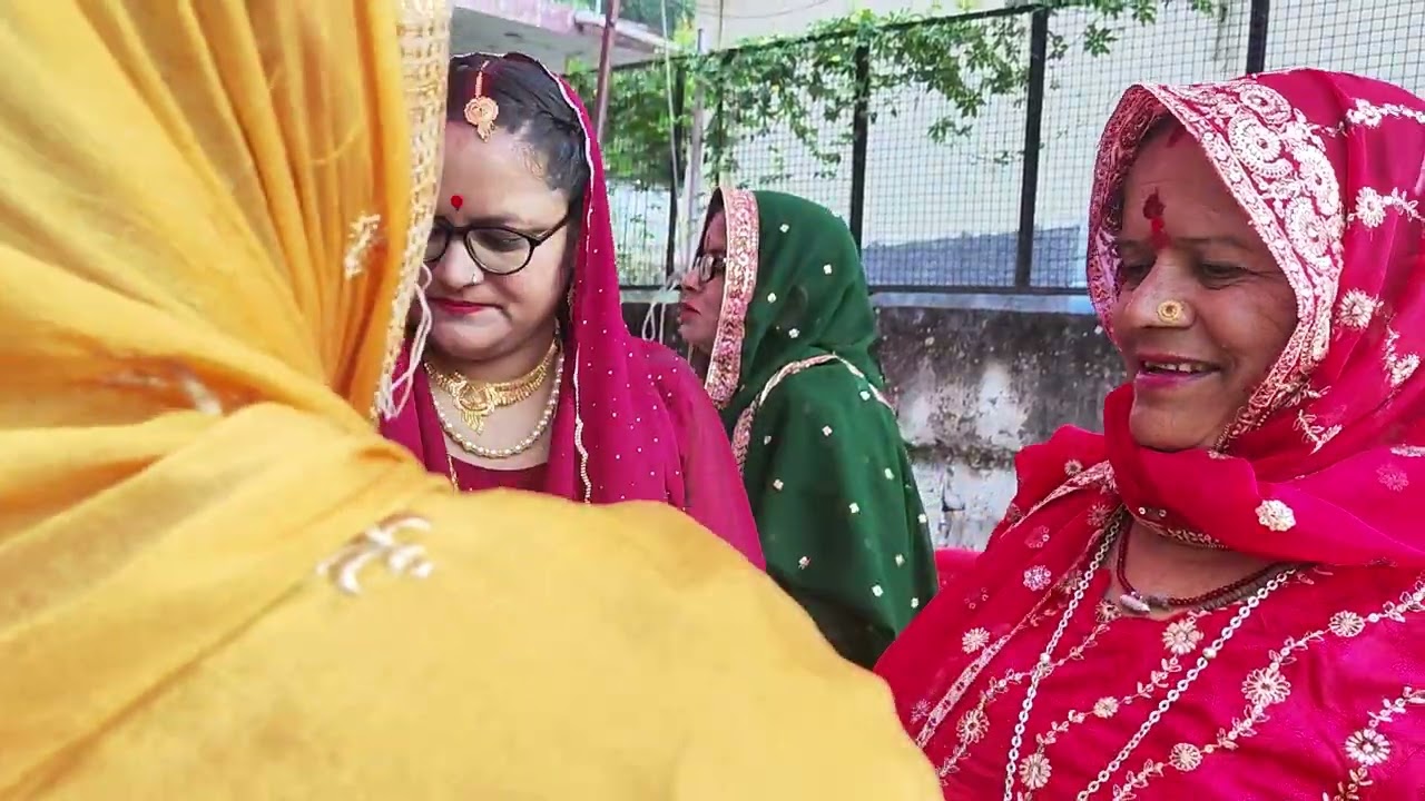 मुन्ना के मामा आए पंजाप के लिए  बधाई लेकर (हिमाचली रीती रिवाज़)