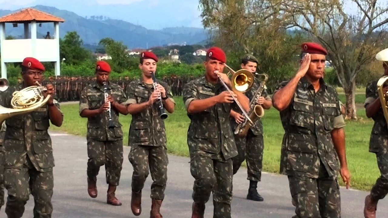 Formatura dos recrutas 26 bi pqdt  em 08/03/2016