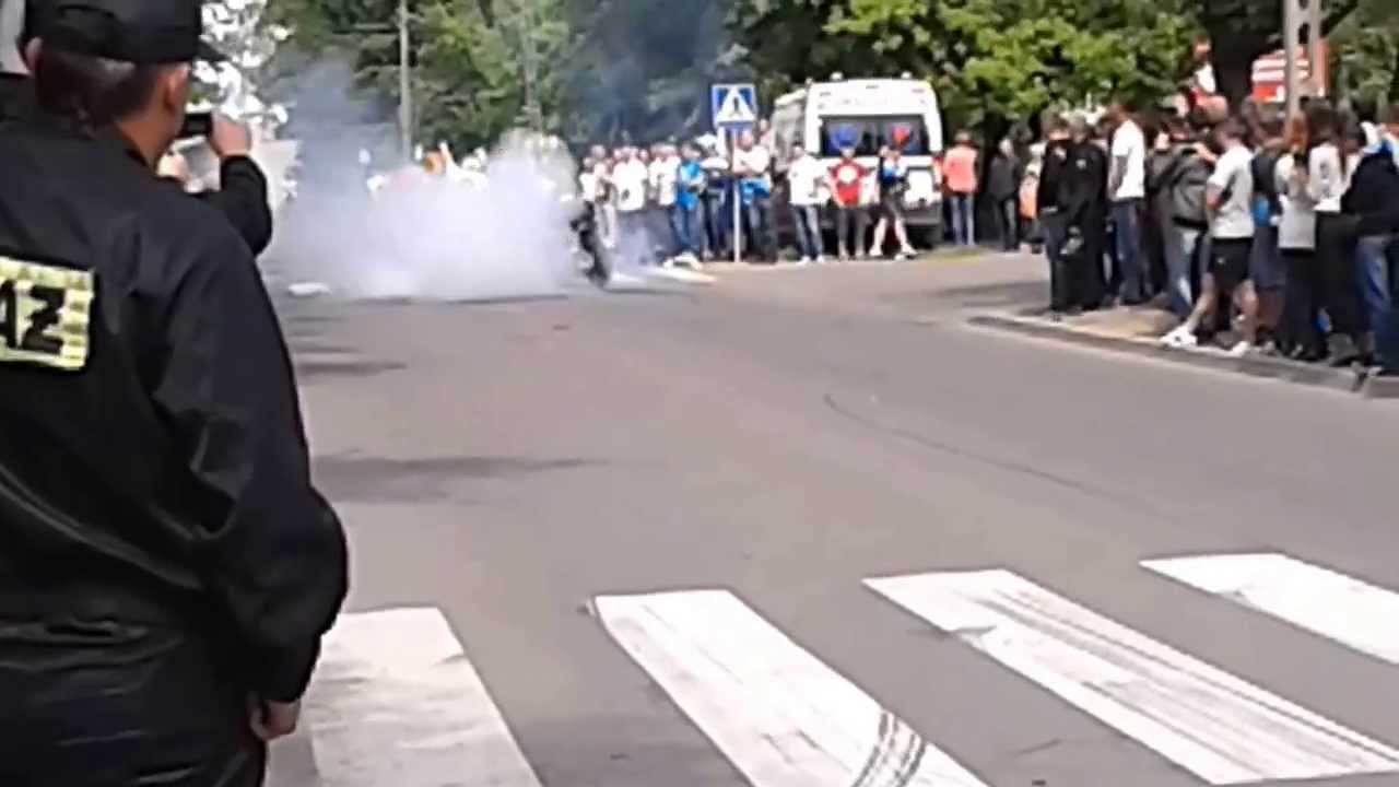 Ostrów Mazowiecka Rubinek palenie gumy 2013.06.02
