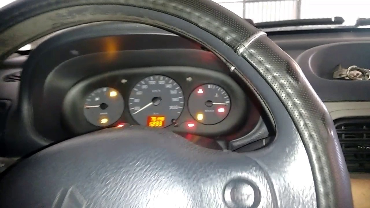 Luz de injeção do Renault Clio