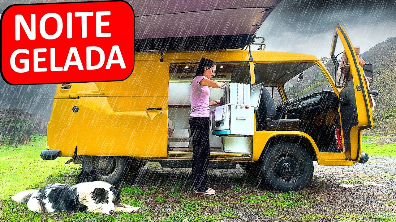 CHUVA FORTE E TROVÕES DURANTE UM DIA DE ACAMPAMENTO COM A KOMBI MEL - NOVA TEMPORADA EP 03