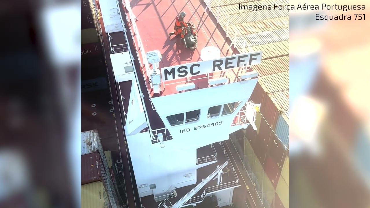 Resgate da jovem de 17 anos desaparecida no mar no Algarve