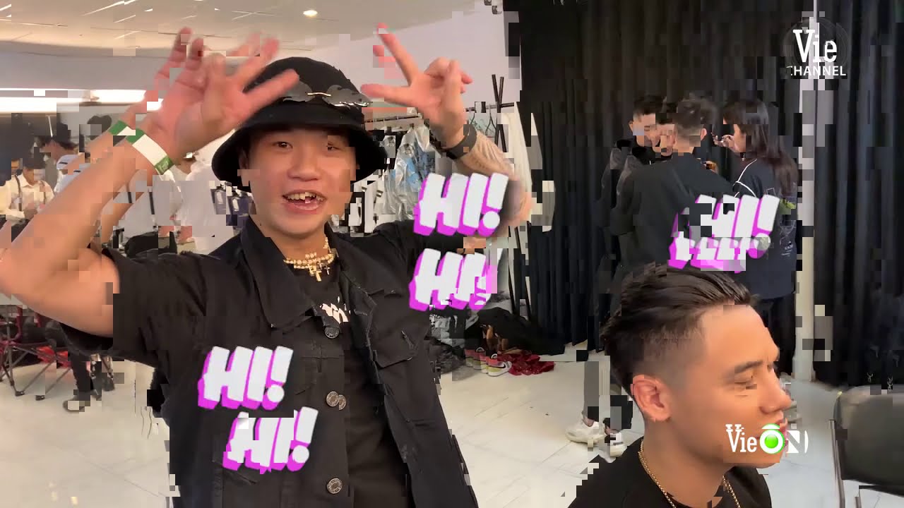 Chuyện Rap Việt: MCK dùng hết tâm can chụp hình cho TLinh. Tage - Gừng bất ngờ xuất hiện | RAP VIỆT