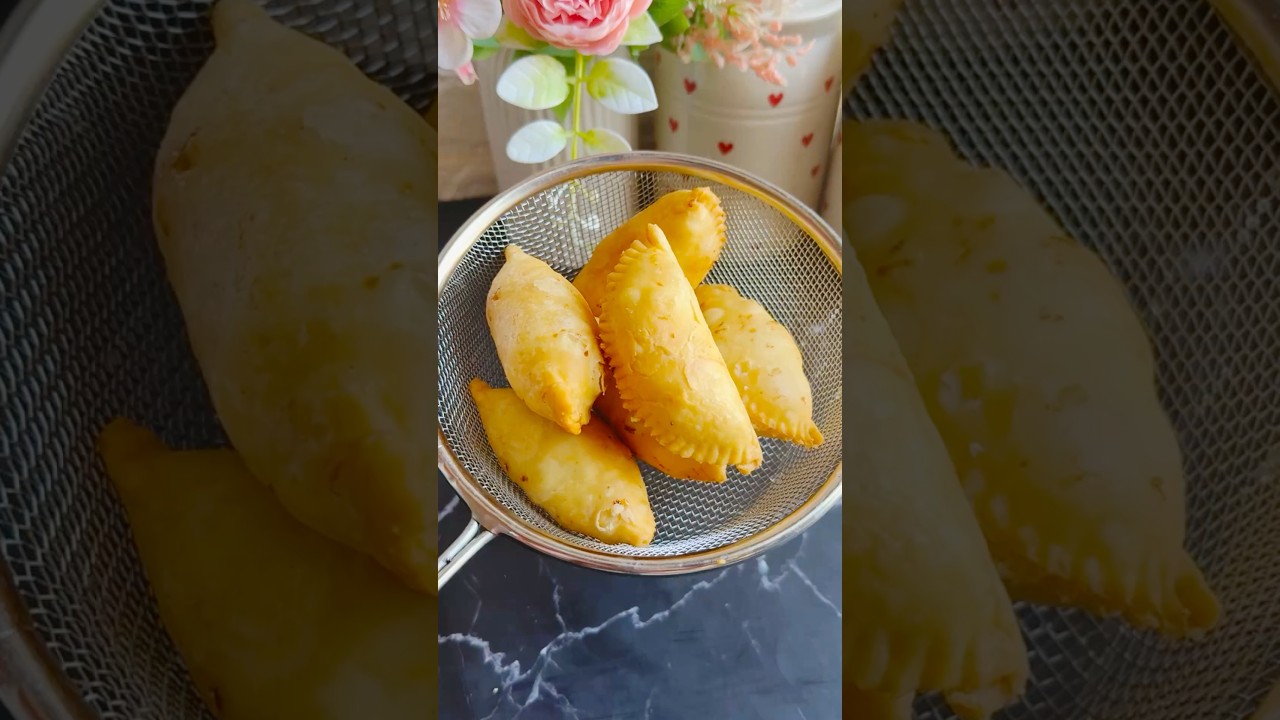 Mawa gujiya recipe | gujiya #shortsfeed #youtubeshorts #short #reels #recipe #trending #yt