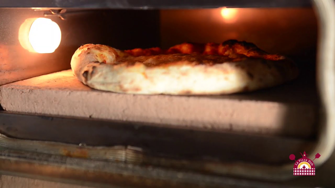 EFFEUNO P134H ELECTRIC PIZZA OVEN 500 &deg;C WITH BISCOTTO CASAPULLA SAPUTO. SIMPLY THE BEST OVEN AROUND