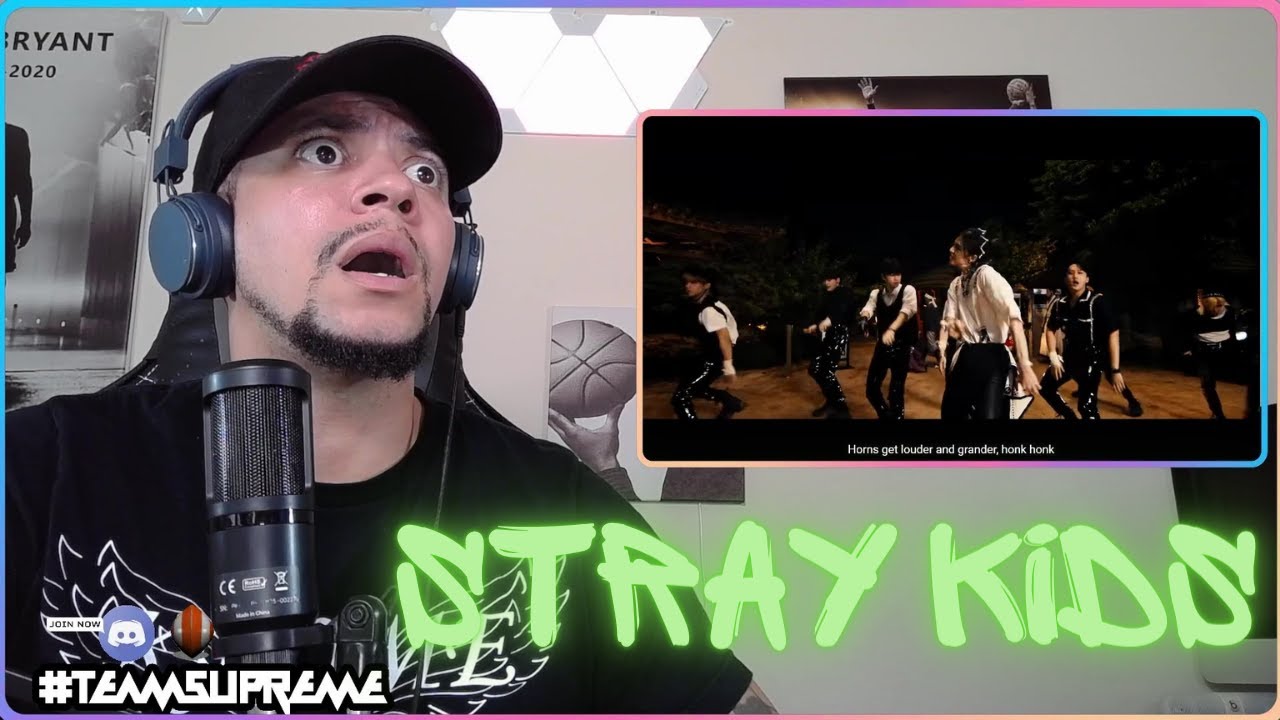 FIRST TIME HEARING STRAY KIDS!!! Stray Kids - Thunderous (LIVE REACTION)