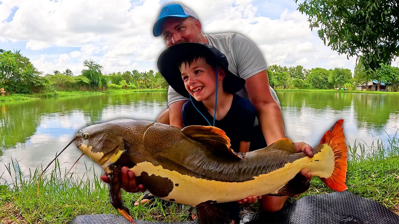 Je Pêche les Poissons les Plus Violents de ma Vie en Thaïlande !