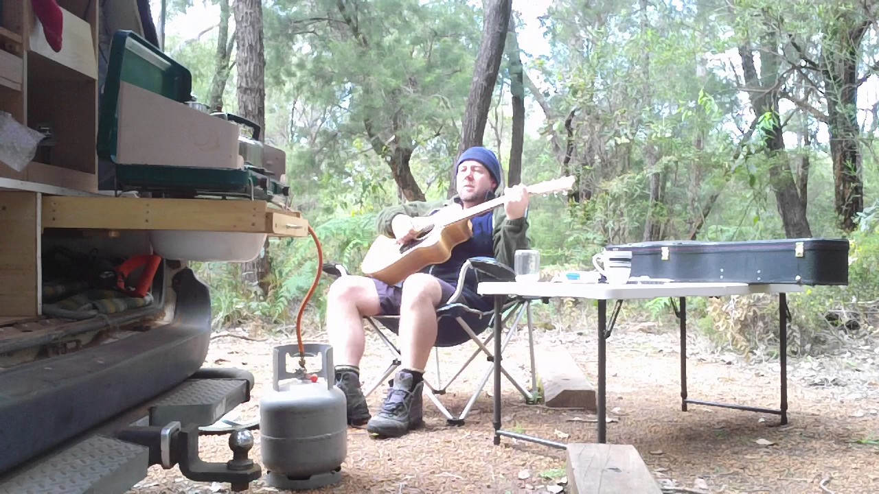 Matto Muso & Maton EBGCC808 PERFORMER at Leaning Marri Campground Dentrecestreaux National Park