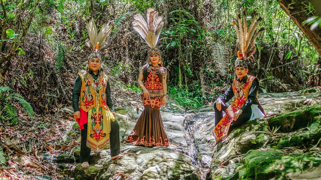 TRIO MARISE - The Beautiful Sound of Central Borneo (Medley Lagu Daerah Kalteng)