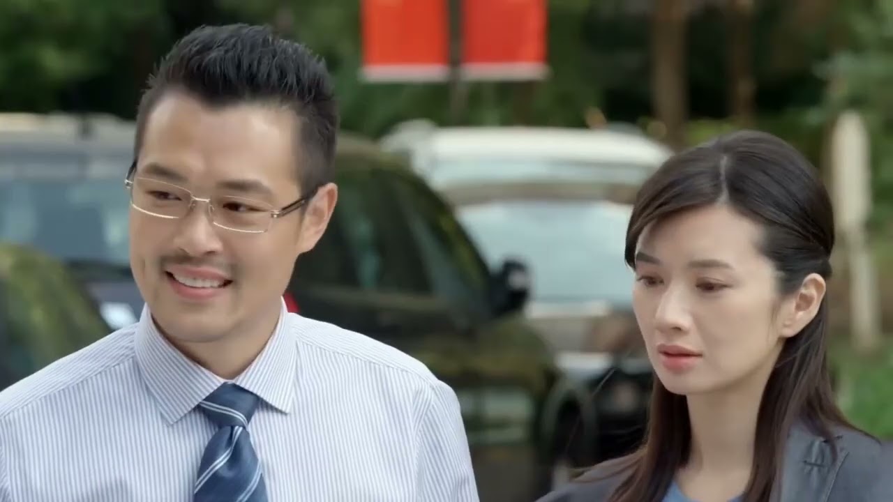 看到行李箱里的秘密，妻子瞬间明白一切转身离开，他悔疯！
