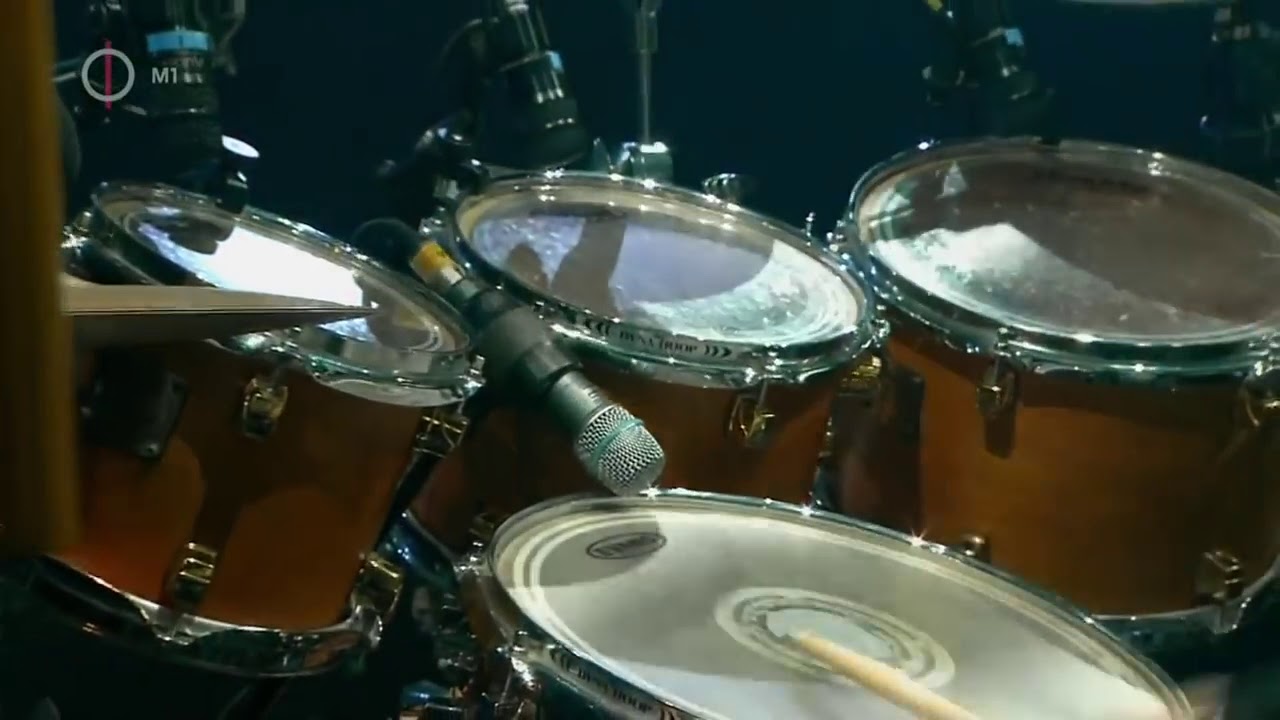 Omega 50. Jubileumi Koncert 2012. - Dobsz&oacute;l&oacute; [HD]