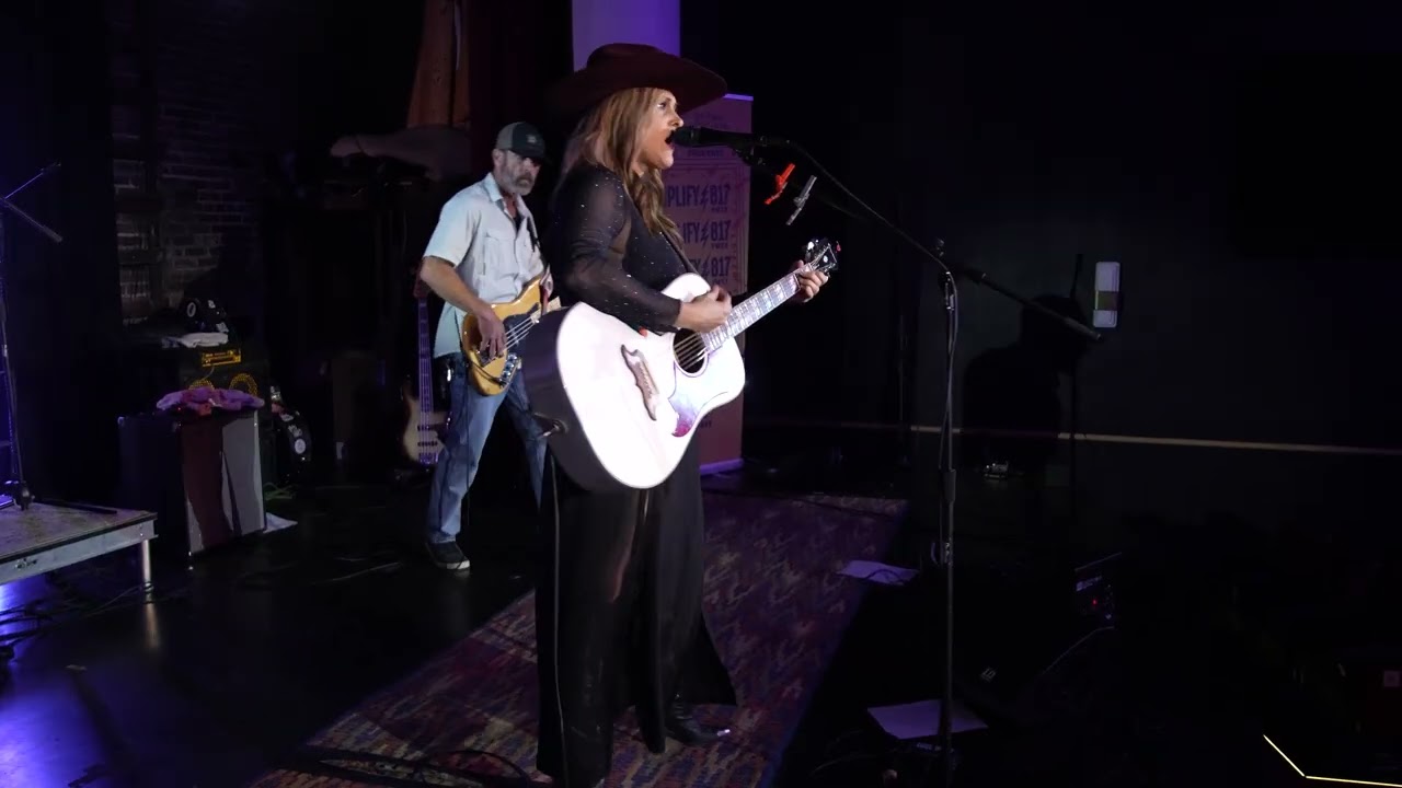 @CBSDFW and @amplify817 stage Crossroads of Texas Country Music Festival 2025