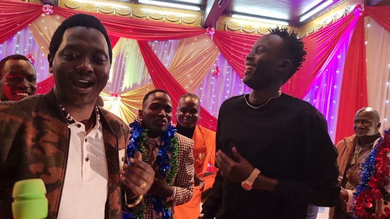 Alek Mamiir De Mamiir live performances during Dengpeei show in Nakuru